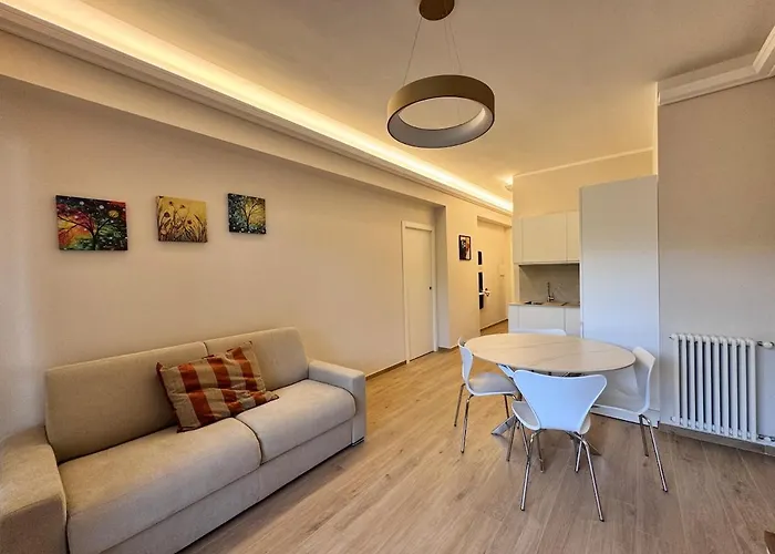 Apartment Luxury Metro Cornelia
