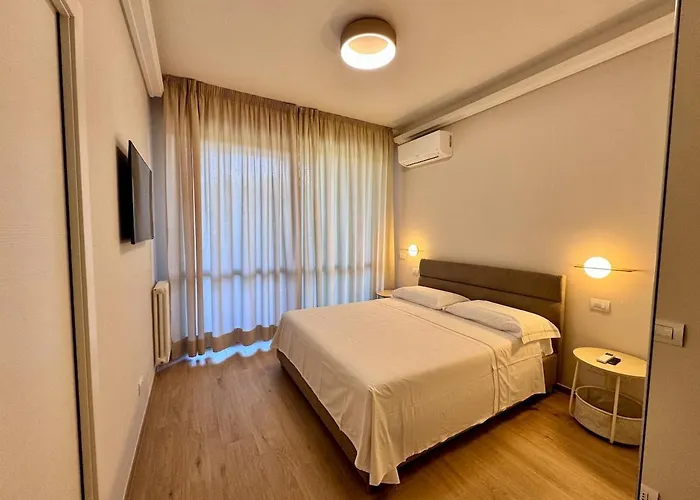 Luxury Metro Cornelia Apartment Rom